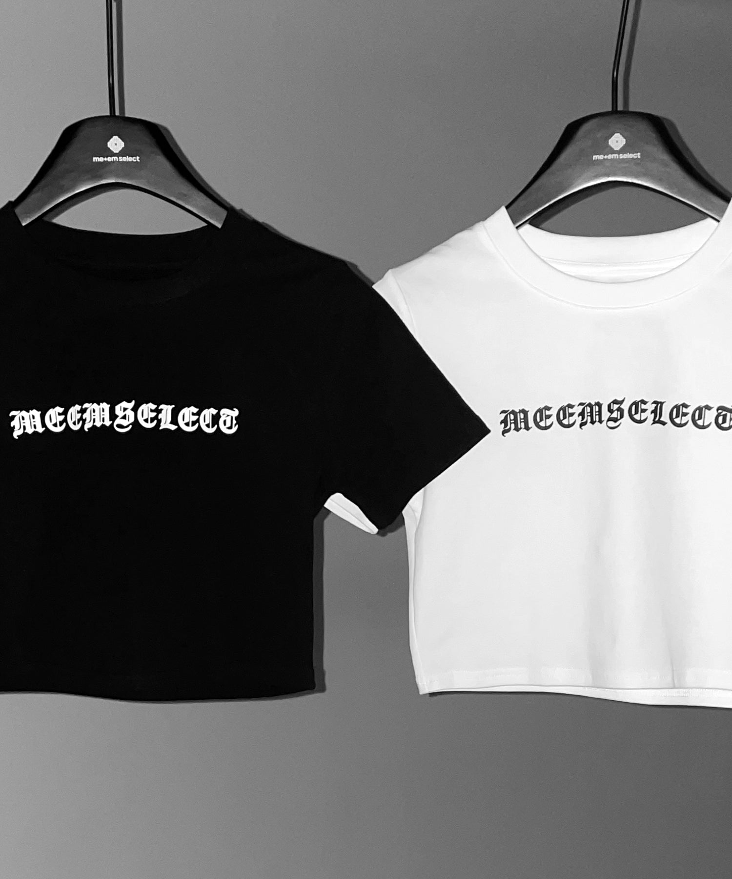 【 ２color 】グランジロゴショートちびTシャツ ／ grunge logo short chibi T-shirt