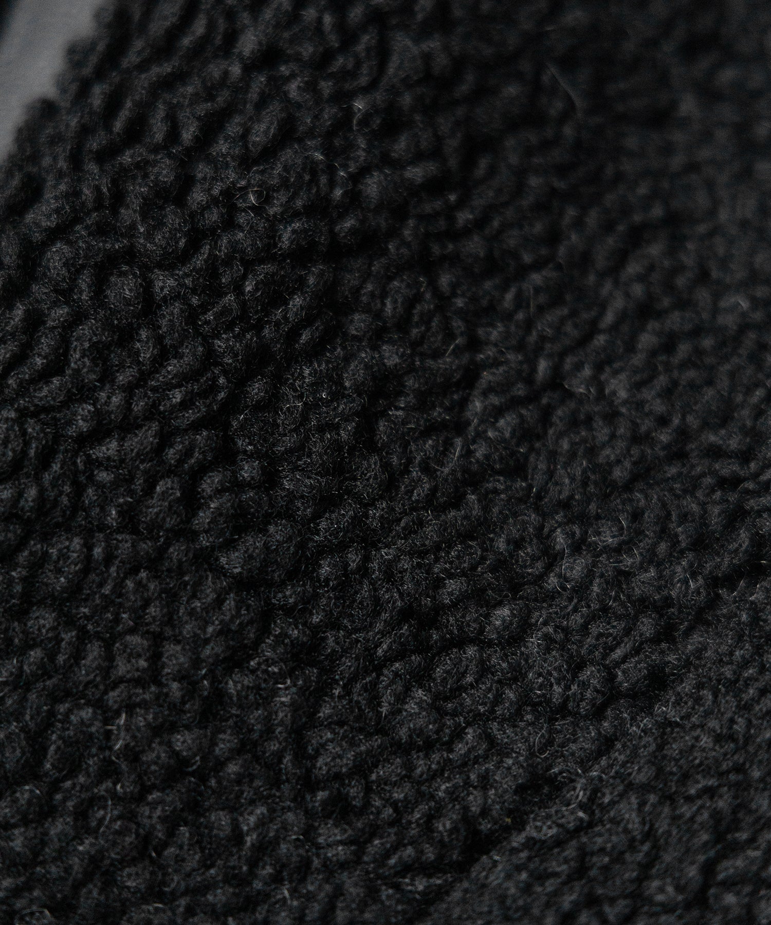 【 ２color 】フェイクレザーベルテッドボアムートンジャケット ／ fake leather belted boa mouton jacket