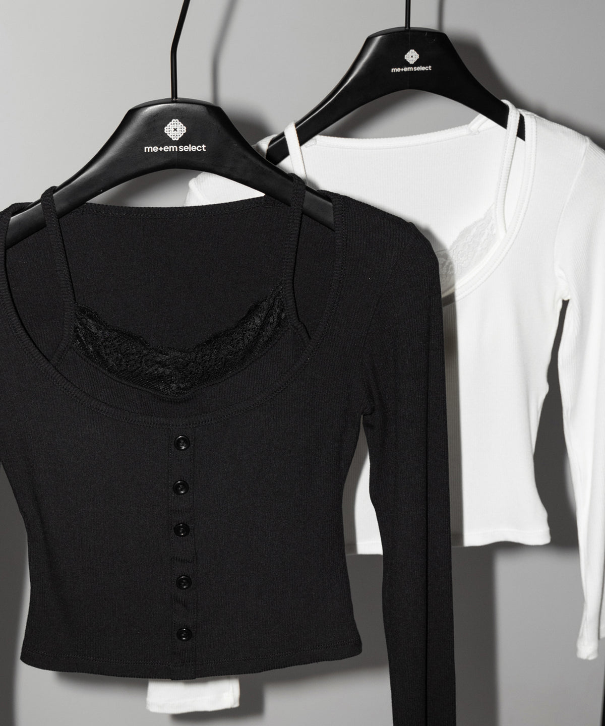 レースキャミスクエアネック長袖リブＴシャツ ／ Lace camisole square neck long-sleeve ribbed T-shirt