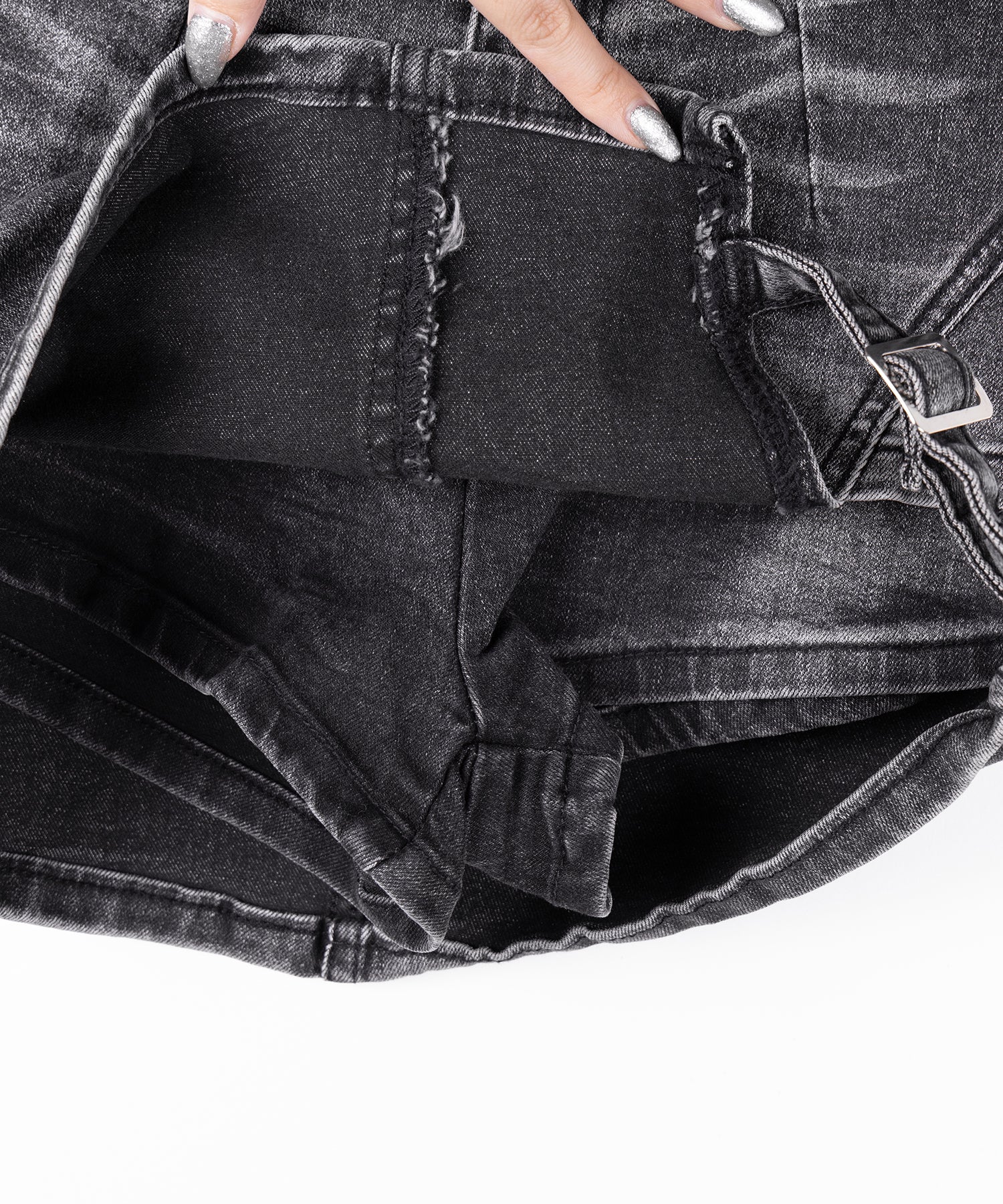 【 インパン裏地付 】カットアウトベルトストラップデニムミニスカパン ／ cutout belt strap denim mini skirt pants