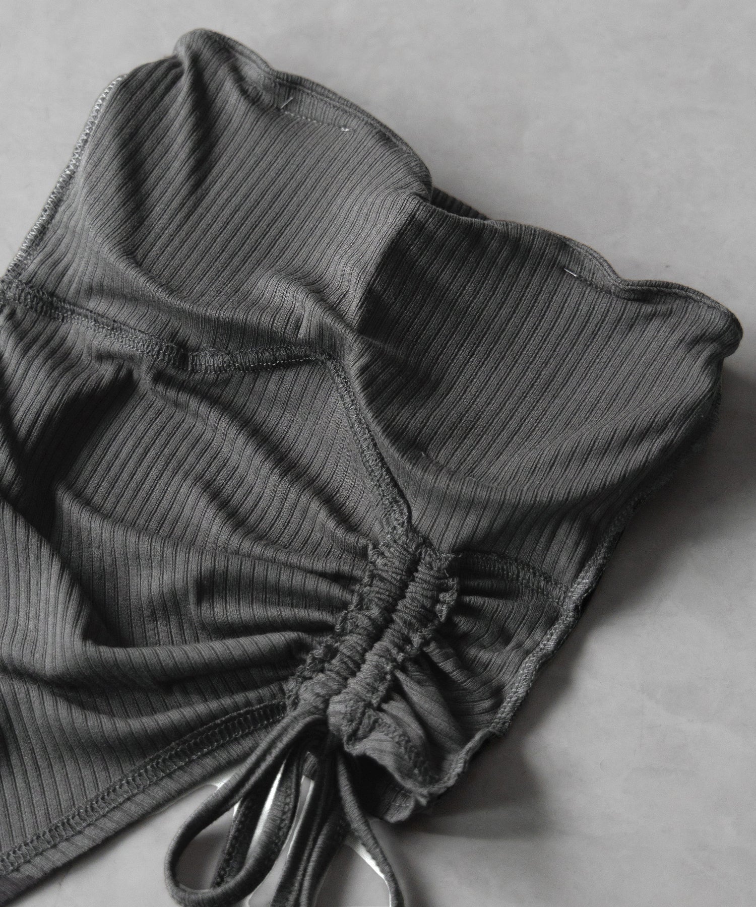 【 ２点セット 】シャーリングリボンベアトップス ＆ ショートカーディガン SET ／ shirring ribbon bare tops & short cardigan SET