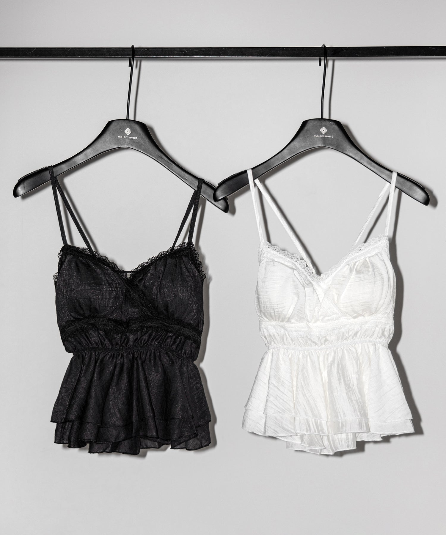 レースフリルペプラムキャミソール ／ lace frill peplum camisole