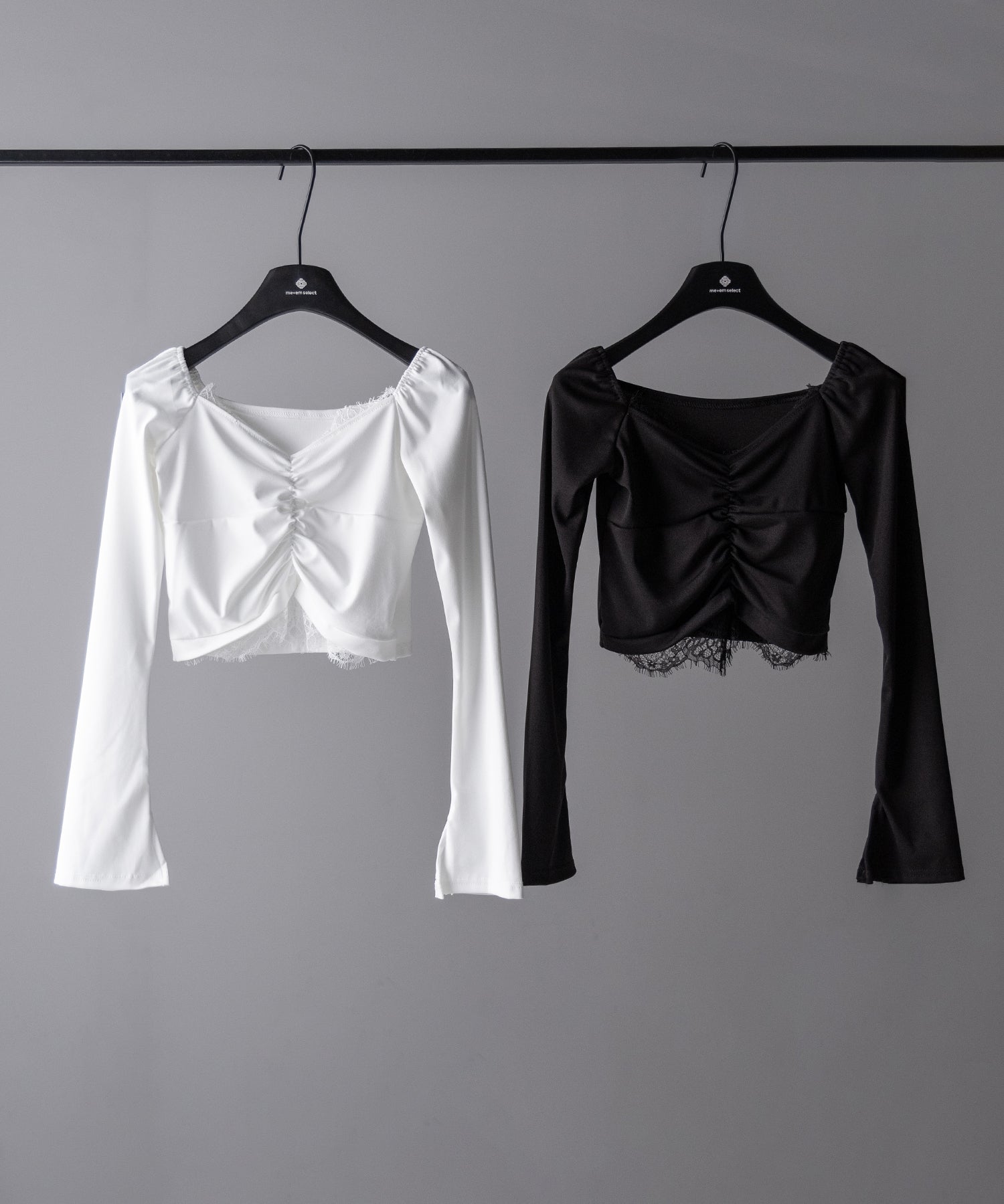 【 ２color 】レースドッキングシャーリングショートカットソートップス ／ lace docking shirring short cutsew tops
