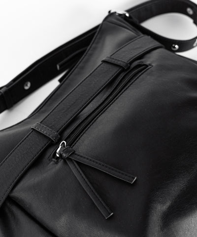 【 A4収納可 】ミニポーチ付きスタッズベルトヴィンテージフェイクレザーショルダーバッグ ／ mini poach SET studs belt vintage fake leather shoulder bag