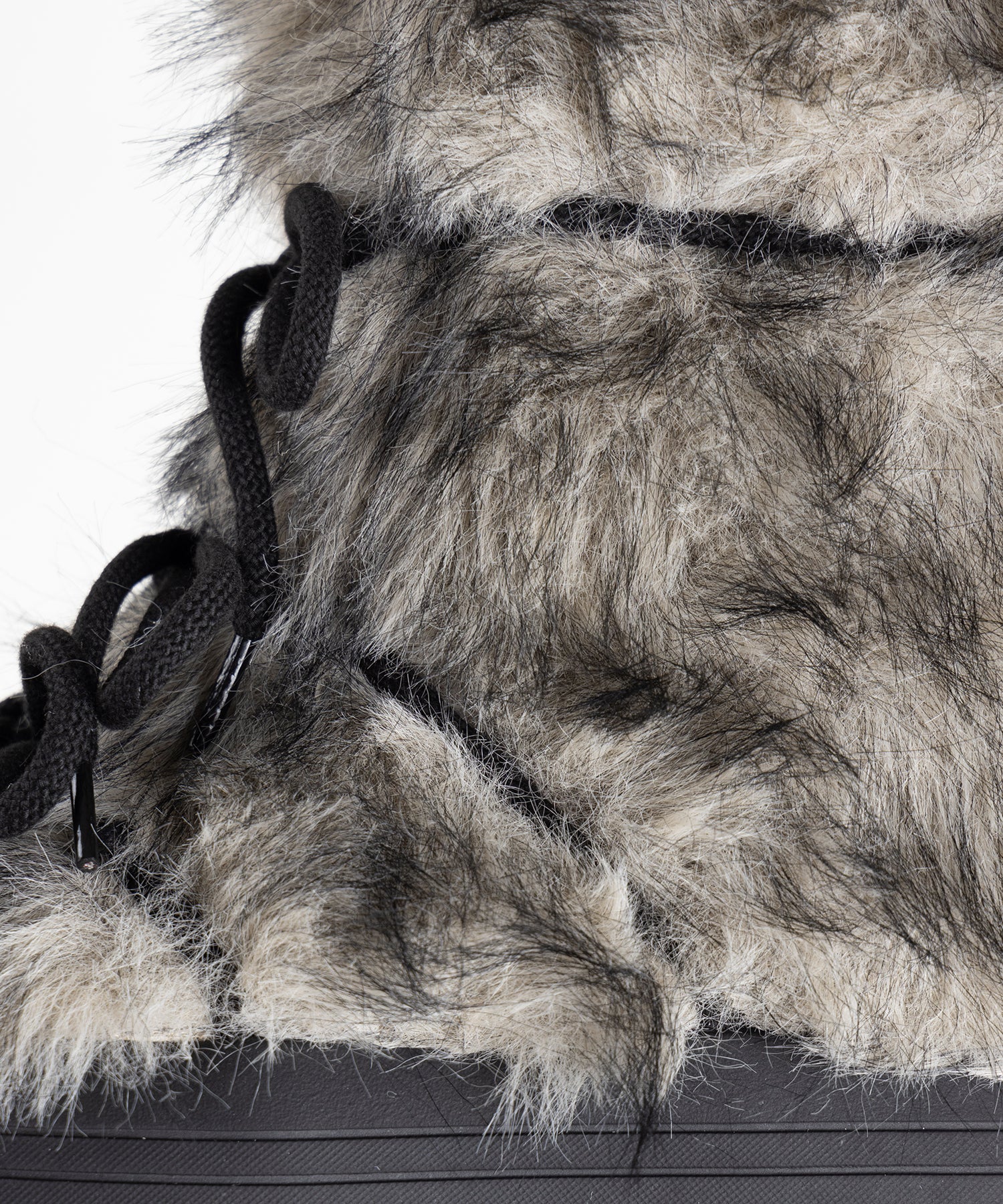 【 ２color 】ボリュームフェイクファーブーツ ／ volume fake fur boots