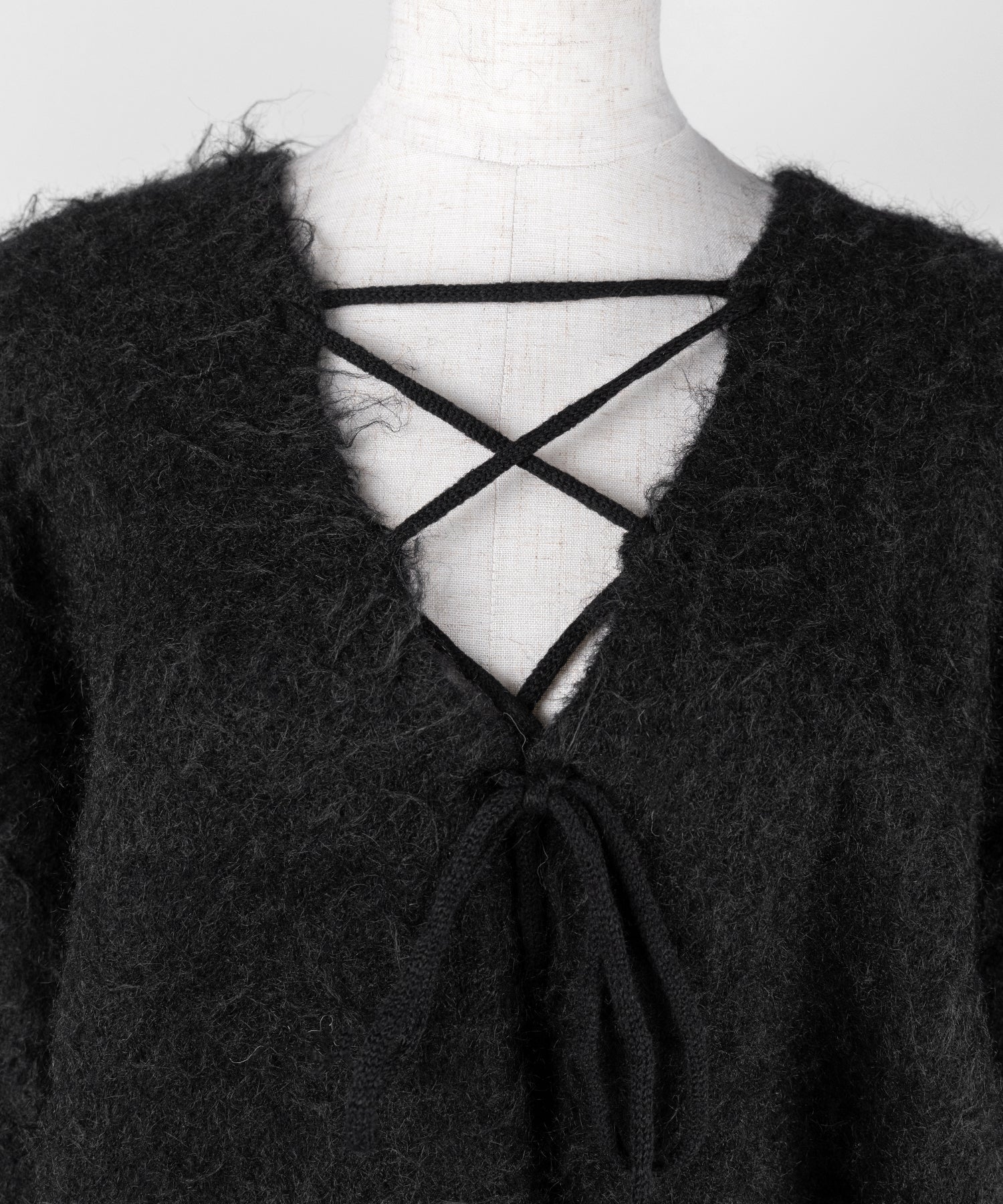 レースアップリボンオーバーシャギーニットカーディガン ／ lace up ribbon over shaggy knit cardigan