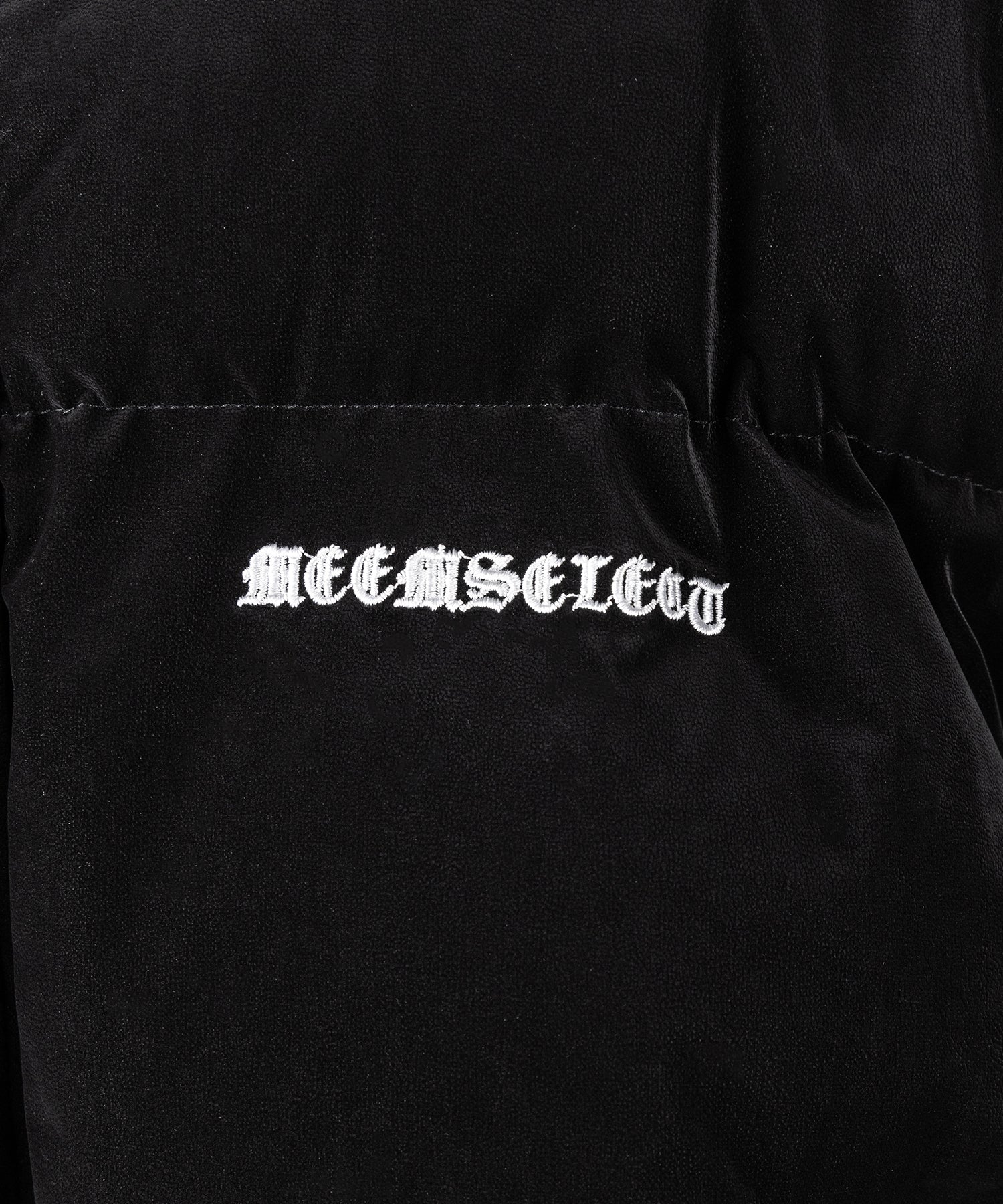 【 限定先行販売 】grunge logo embroidery short puff down jacket
