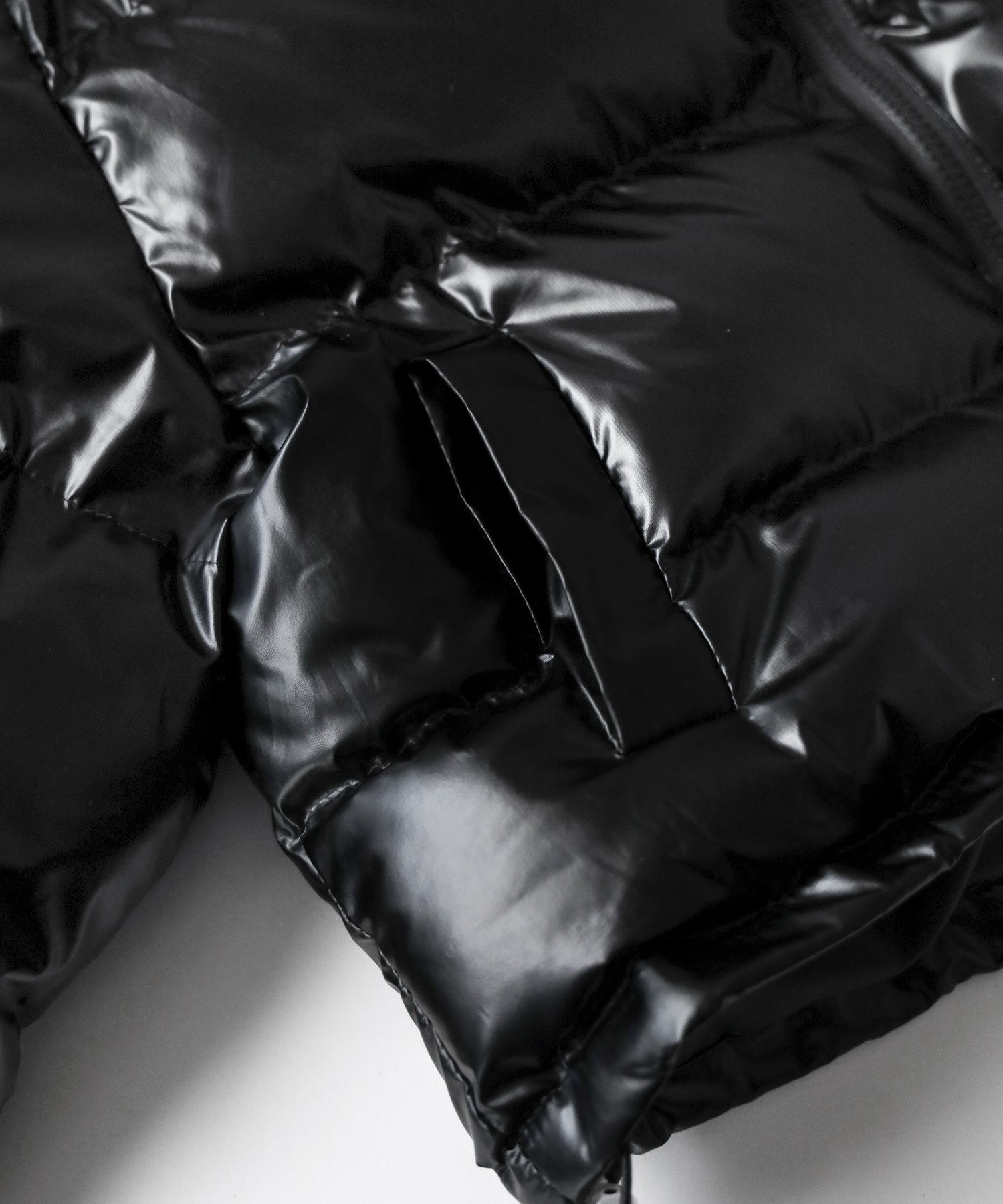 ハートグロッシーショートダウンジャケット ／ heart glossy short down jacket