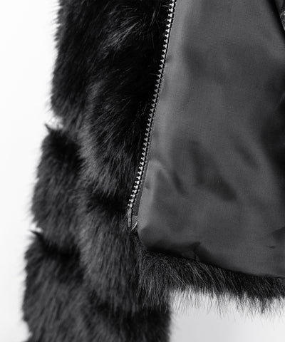 フェイクファーフーディショートコート ／ fake fur hoodie short coat