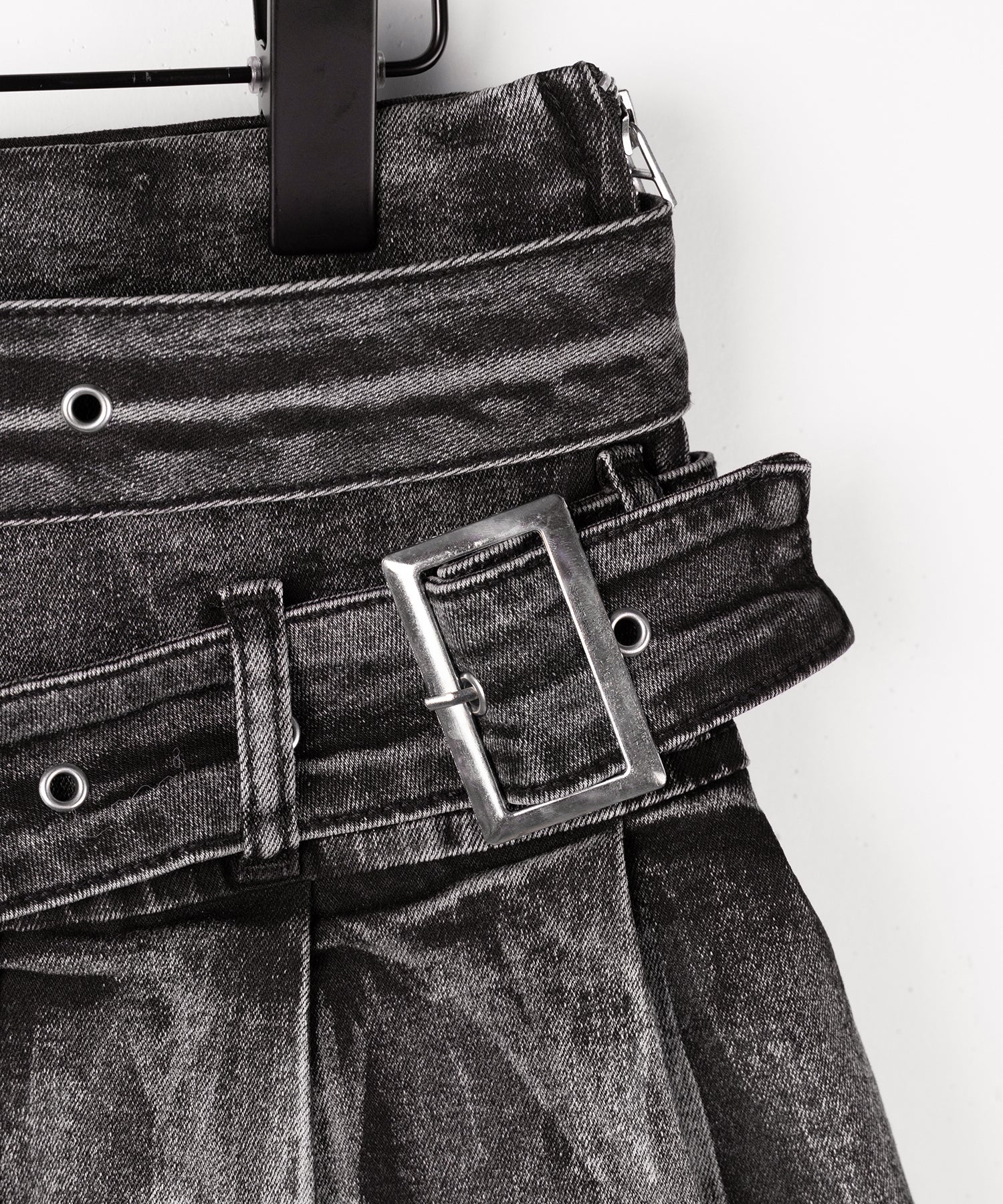 【 インパン裏地付 】ダブルベルトヴィンテージデニムプリーツミニスカート ／ double belt vintage denim pleats mini skirt