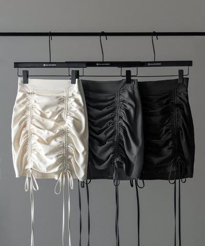 【 インパン裏地付 ／ セルフカット調節可能 】 ストラップダブルリボンシャーリングミニスカート ／ strap double ribbon shirring mini skirt