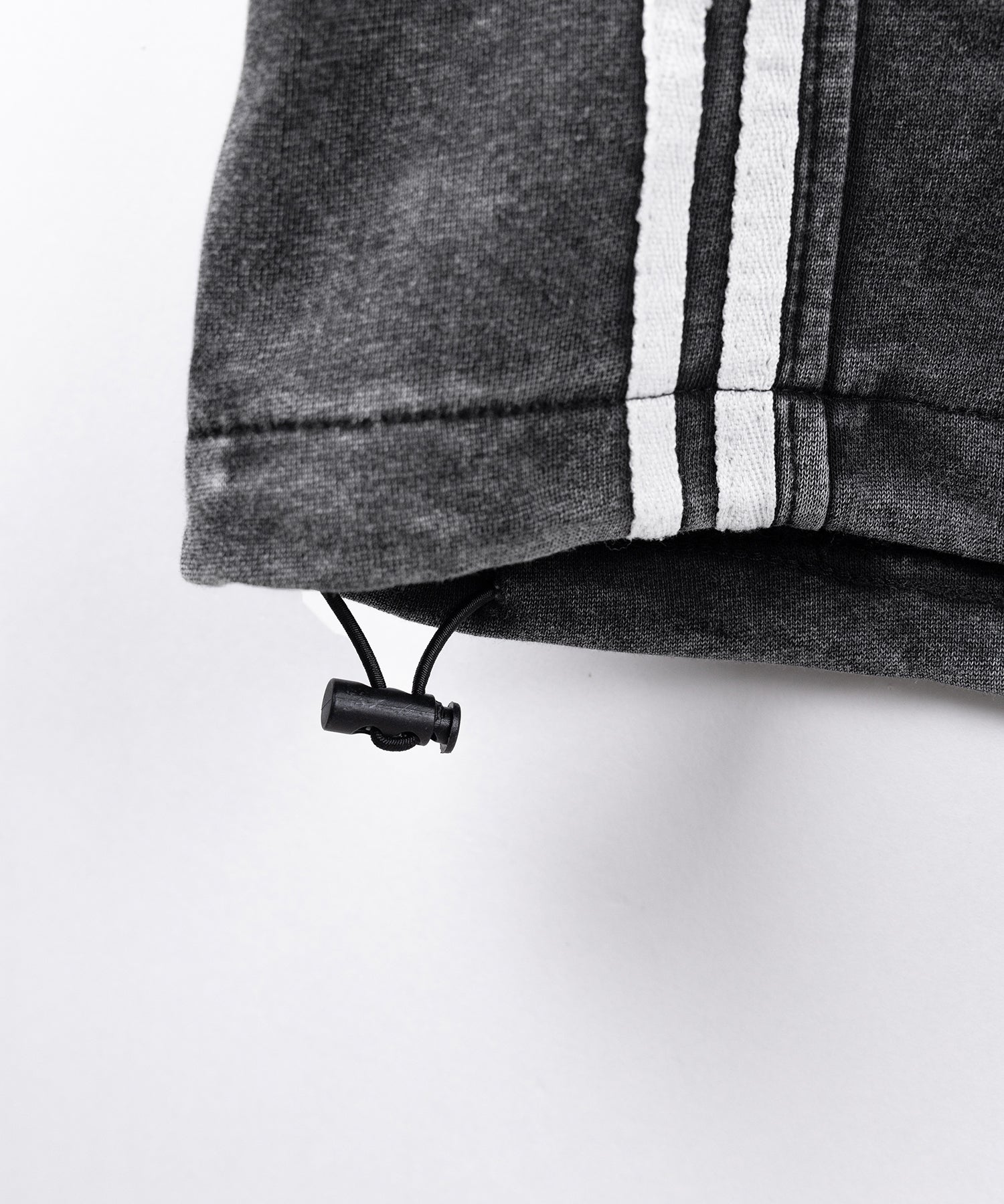 【 裾絞り可能２WAY 】サイドラインピグメントワイドカーゴスウェットパンツ ／ sideline pigment wide cargo sweatpants