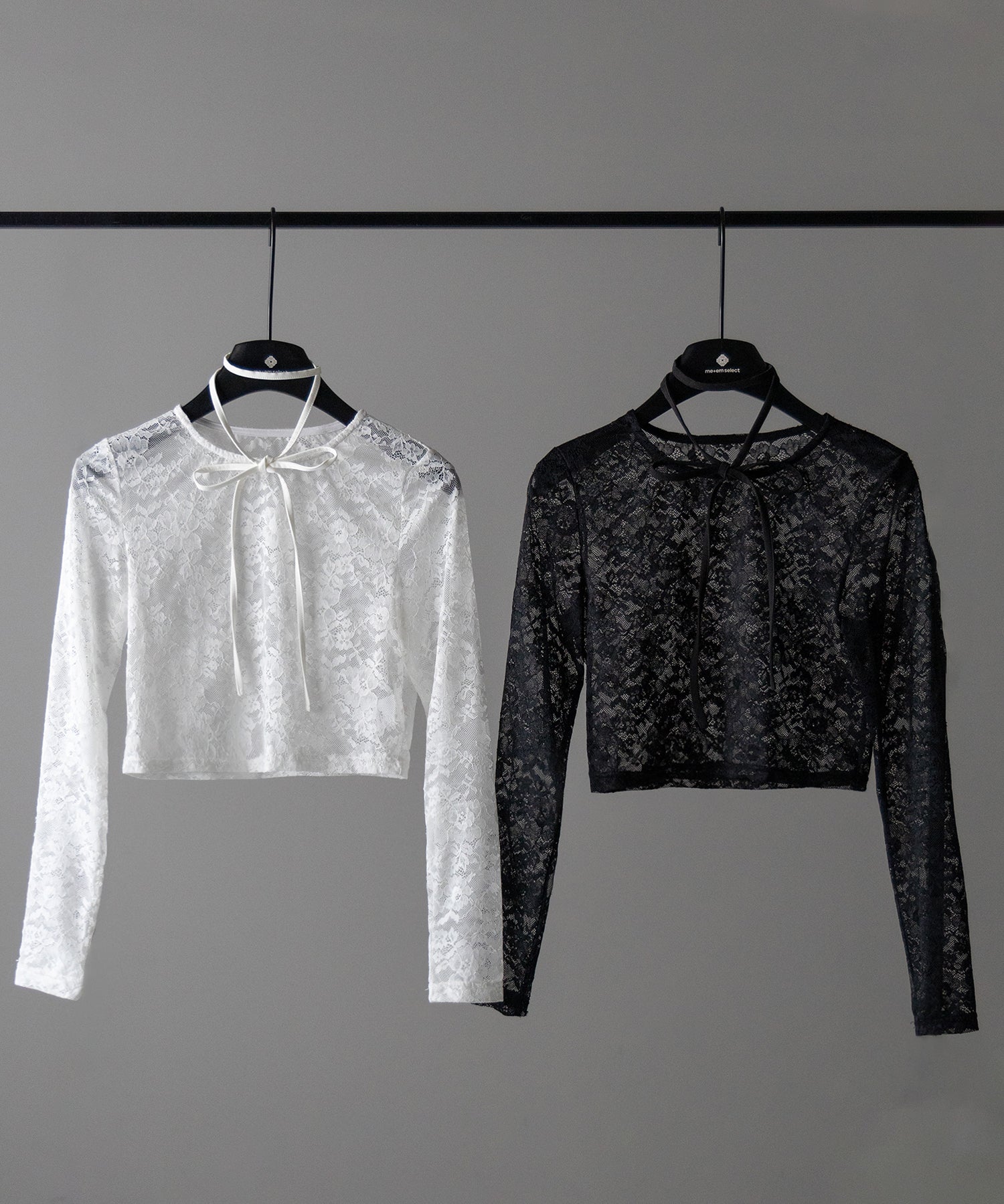 【 ２color 】ストラップリボンショートレーストップス ／ strap ribbon short lace tops