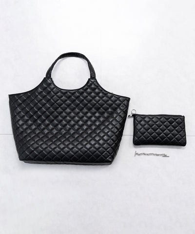 【 A4収納可 】フェイクレザーキルティングトートバッグ ／ fake leather quilted tote bag