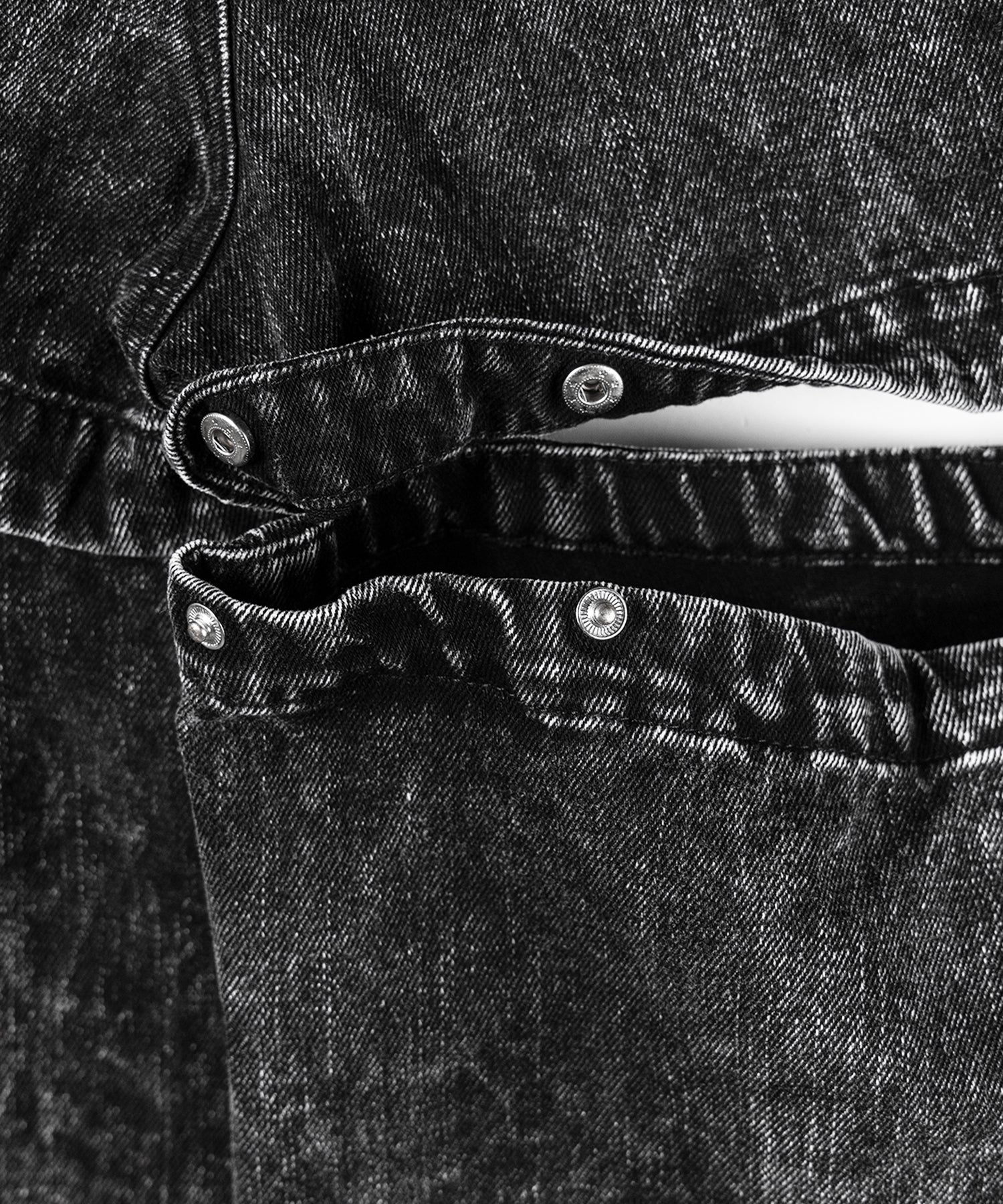 【 セットアップ着用可能 】２WAYヴィンテージケミカルブリーチカットアウトリボンデニム ／ 2WAY vintage chemical bleach cutout ribbon denim