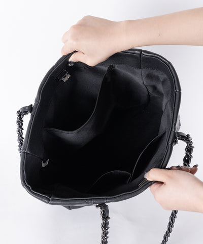 【 A4収納可 】キルティングスクエアチェーンバッグ/ quilted square chain bag