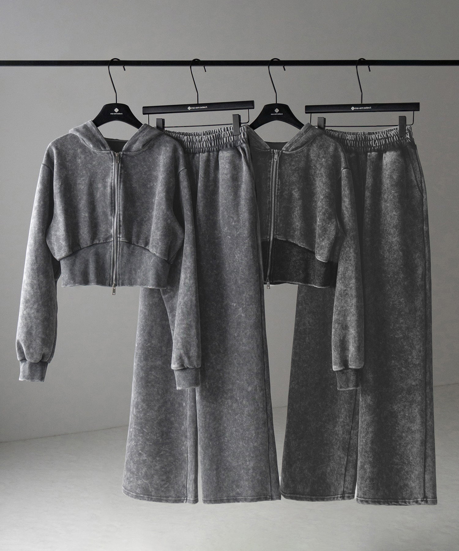 【 セットアップ 】ピグメントヴィンテージショートパーカー ＋ ワイドパンツ SET ／ pigment vintage short hoodie + wide pants SET