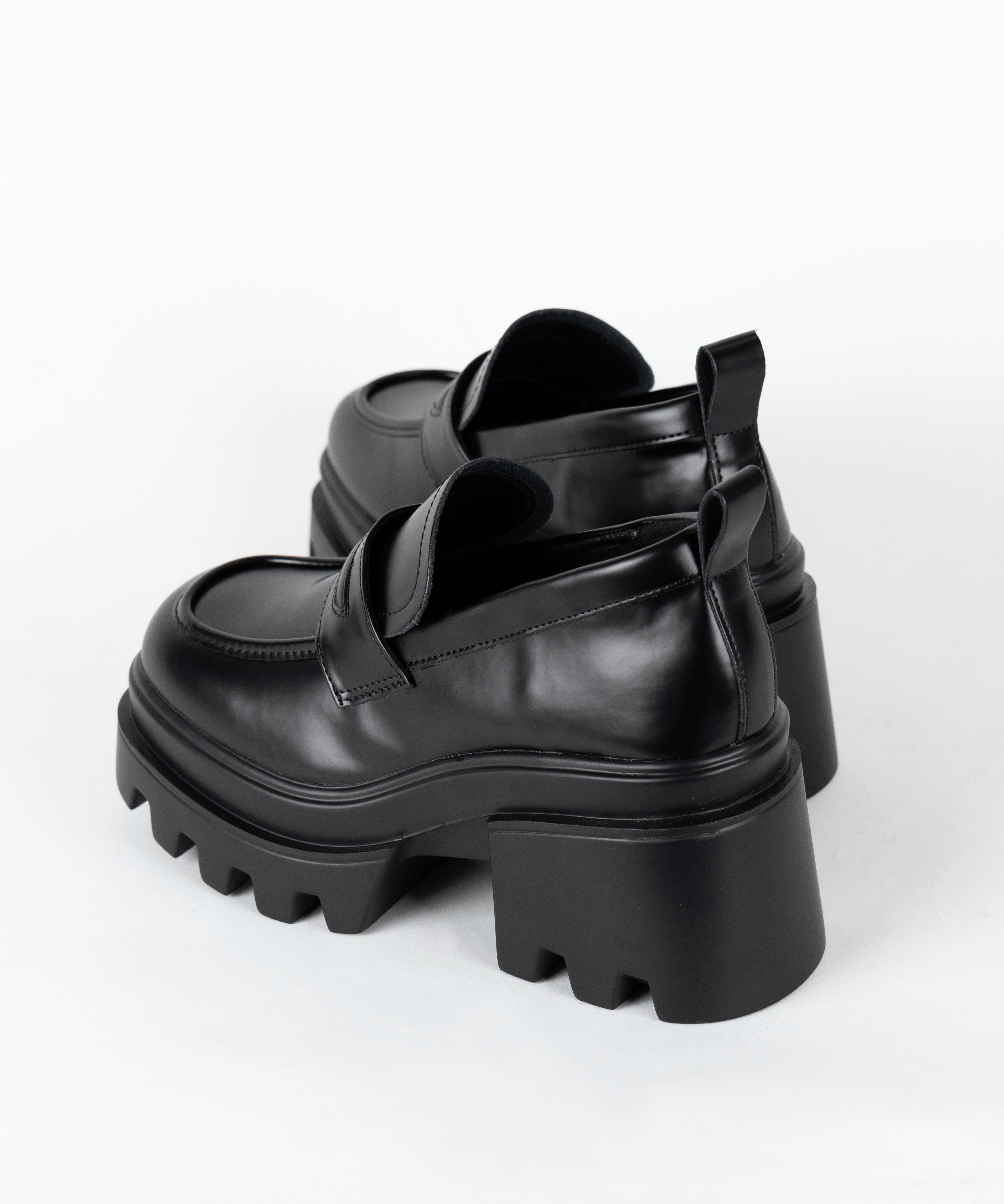 厚底チャンキーヒールコインローファー／platform chunky heel coin loafers
