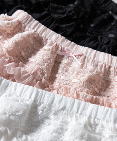 シアーフリルレースショートパンツ ／ Sheer frill lace shorts