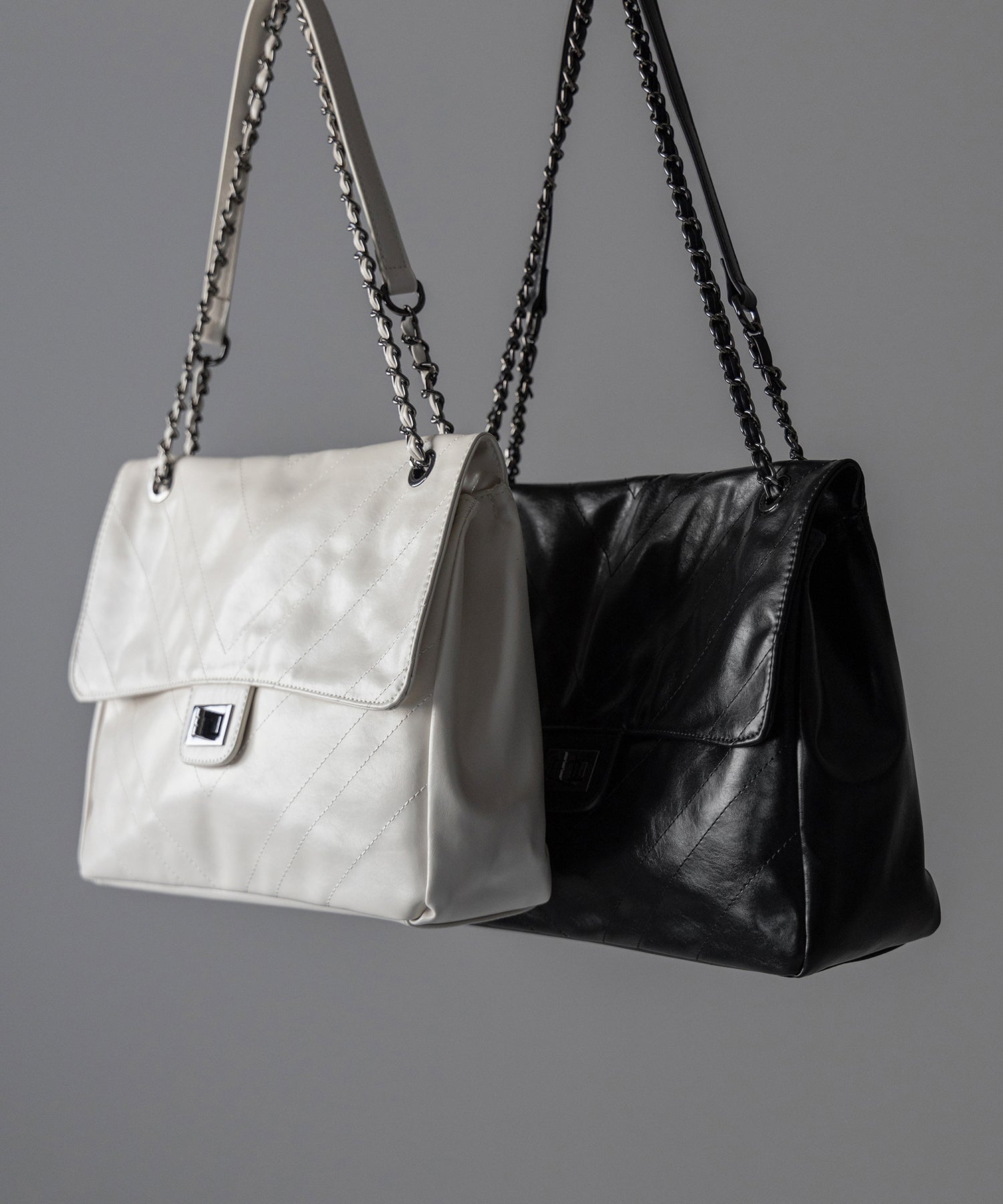 【 ３color 】２WAY チェーンフェイクレザーフラップショルダーバッグ ／ 2WAY chain fake leather flap shoulder bag