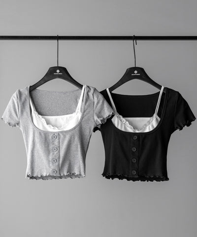 【 ２点セット 】レイヤードレースキャミソール ＋ スクエアネックフロントボタンTシャツ SET