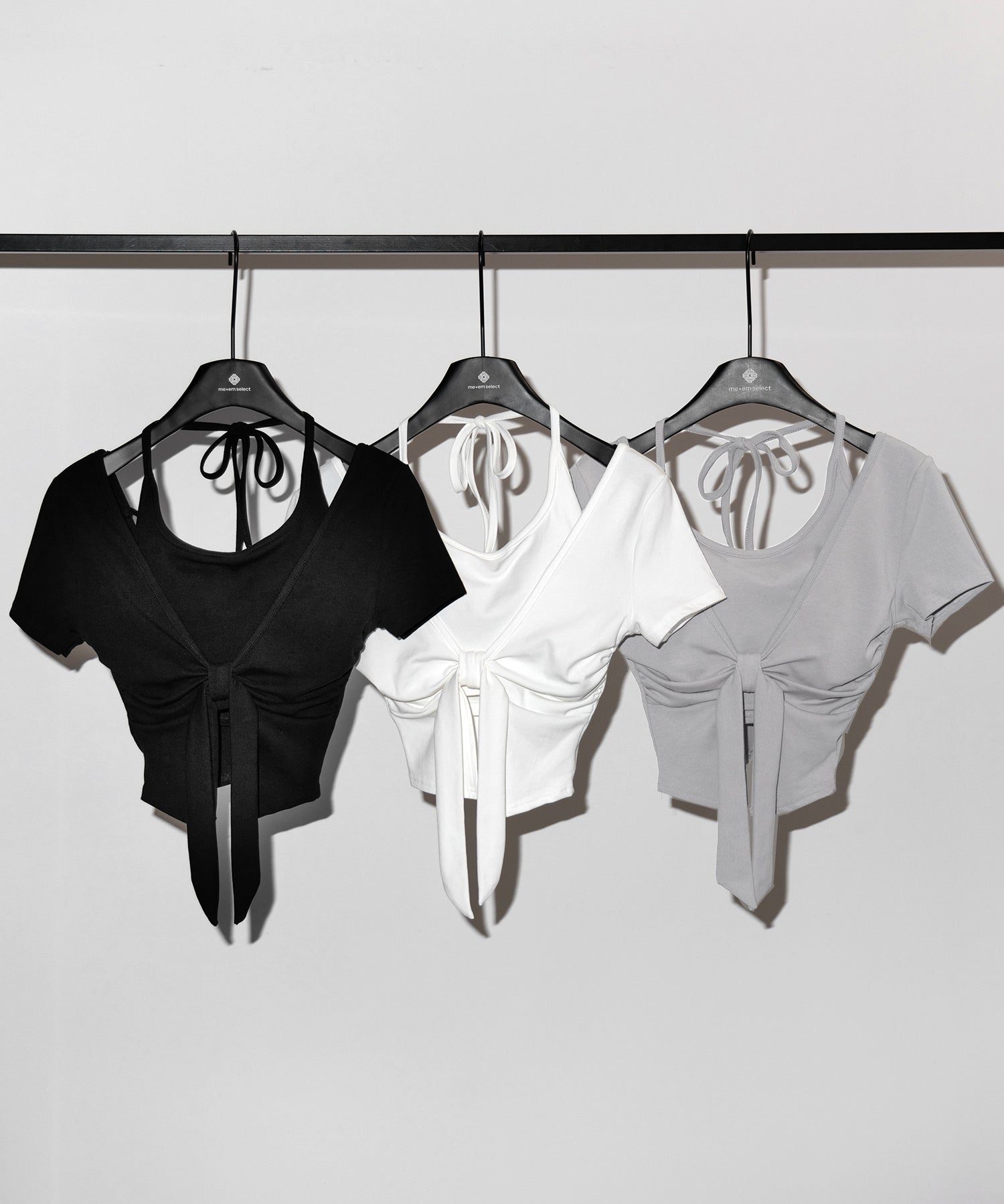 フロントリボンレイヤードトップス ＋ ホルターキャミ  ＳＥＴ  ／ front ribbon layered tops ＋ halter camisole SET
