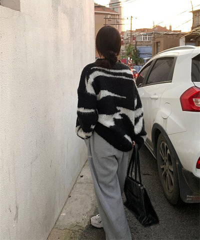 モヘアライクオーバーサイズゼブラニット