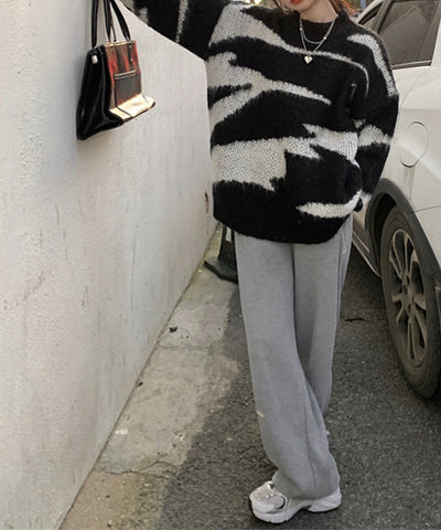 モヘアライクオーバーサイズゼブラニット